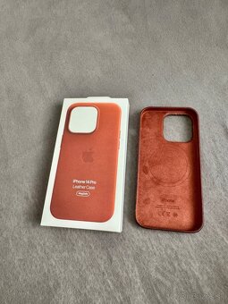 Apple original Leather case pre iPhone 14 Pro - 2