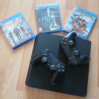 Herna konzola PS4 - 2