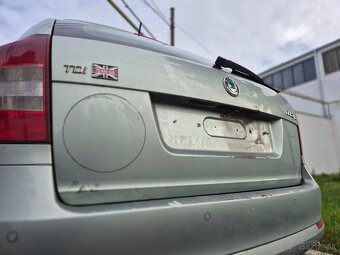 Predám zadný kufor pre Škoda Octavia II 2 combi - 2