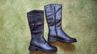 Čierne vysoké čižmy - 2