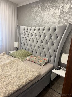 Čalúnená manželská postel - 2