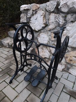 Rôzne exkluzívne kúsky šijací stroj - 2