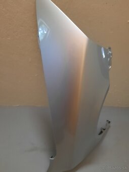 SKODA OCTAVIA 2.PREDNY BLATNIK  PRAVÝ. - 2