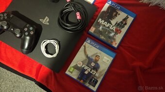 Sony Playstation 4 Pro 1TB + joypad a hry - 2