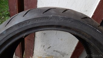 Pneumatiky Dunlop. - 2