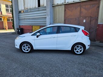 Ford Fiesta - 2
