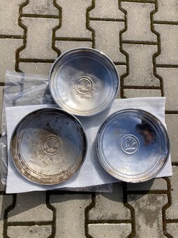 Puklice skoda 14 palcov, cena za 3 Ks - 2