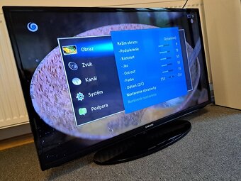40´LED TV Samsung UE40EH5000W (102cm) - 2