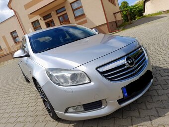 OPEL INSIGNIA 2.0CDTI 131K COSMO 2011 - 2