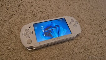 PSP E1004 "Street" - 2