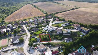 Pozemok pre RD, IBV Satelit Beniakovce, kanaliz.,svahovitý - 2
