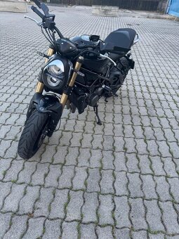 Benelli 752 s - 2