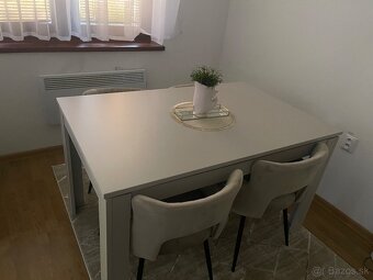 Rozkladací jedálenský stôl so stoličkami - 2