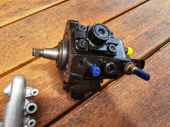Vstrekovacie cerpadlo Bosch 0445010130 Fiat Alfa Romeo Opel - 2