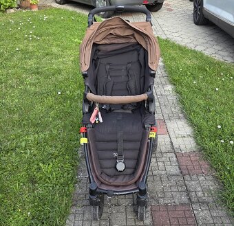 Britax B-Motion 4 Plus
- 2