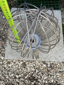 Predám metlu/šlahač do 30l kutlíku - 2