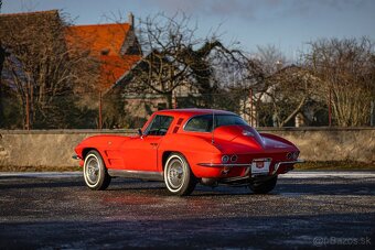 Chevrolet Corvette C2 Stingray (1964) - 2