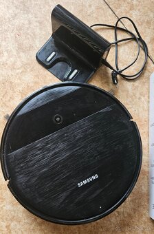 Predám funkčný robotický vysávač Samsung Powerbot-E VR5000 W - 2