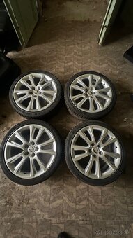 Elektróny Škoda + zimné gumy - 2