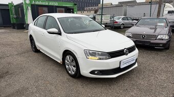 Volkswagen Jetta 1.6 TDI Comfortline - 2