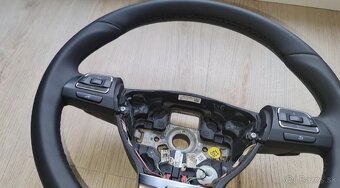 Novy Kožený volant F1 riadenie VW - 2