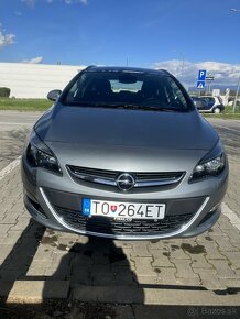 Opel Astra ST 1.4 Turbo 140k Cosmo - 2