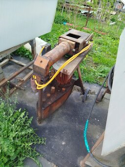 Lis na peletky - 2