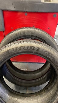 MICHELIN - 225/45 R18 - 2