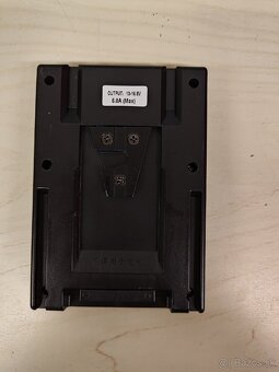 Adapter Npf batérií na v mount - 2