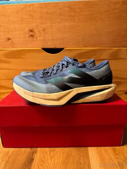 Bežecké topánky New Balance Fuelcell Rebel V4 - 2