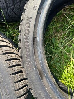ZIMNE 215/40 r18 zimne Hankook iCept EVO3, 7-8mm - 2
