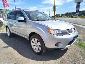 Mitsubishi Outlander 2.0 DI-D 7-miestne - 2