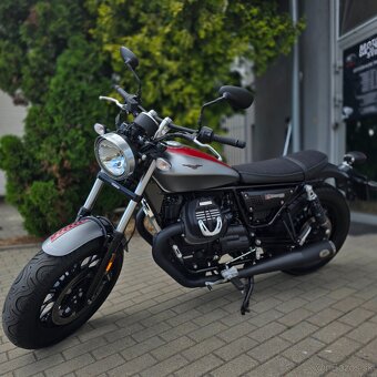 MotoGuzzi V9 Bobber 2018 výfuky Zard + doplnky - 2