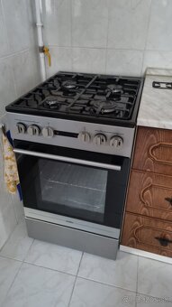 sporak Mora - funkcny sporak, truba nie - 2