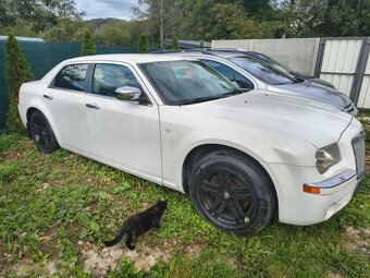 Rozpredám Chrysler 300c - 2