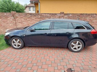 OPEL INSIGNIA SPORTS TOURER - 2