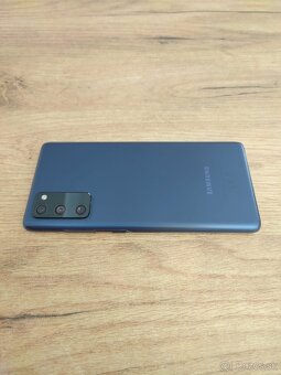 Samsung Galaxy S20 FE - 2