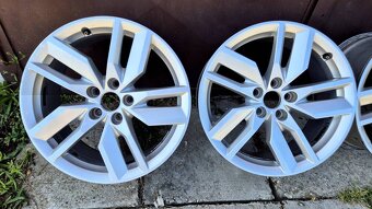 Audi Q5 originál elektróny 18" ‼️ - 2