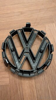 Volkswagen predný znak 1TO853601E - 2