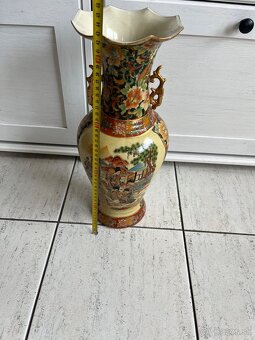 Cinsky porcelan vaza - 2