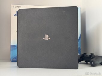 Playstation 4 slim - 2