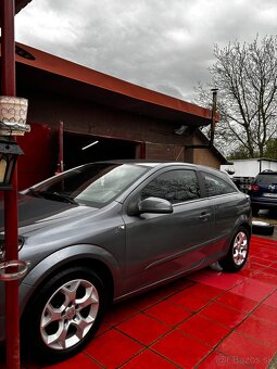 Opel Astra ( H ) GTC - 2