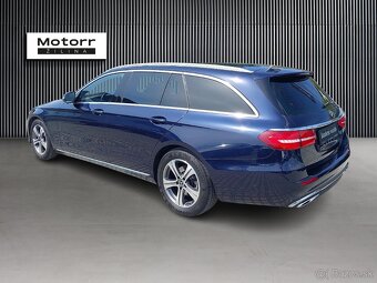 Mercedes-Benz E 220 d 4MATIC kombi - 2