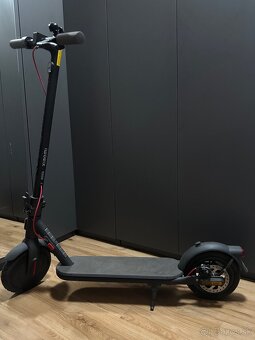 Xiaomi elektrická kolobežka 4 - záruka 04/2026 - 2