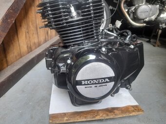 Perfektní motor Honda CM 400T, CB400N - 2