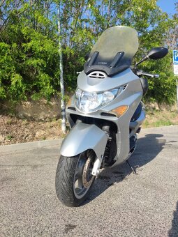 Maxiskúter Kymco Xciting 250 - 2