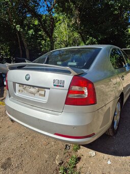 Predám náhradné diely na Škoda Octavia II 2 sedan VRS - 2
