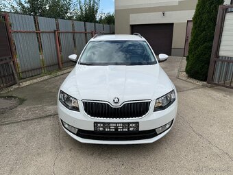 Škoda Octavia Combi 2.0 TDI Ambition - 2