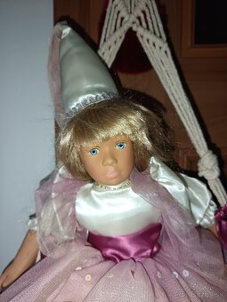 Porcelánová bábika. - 2