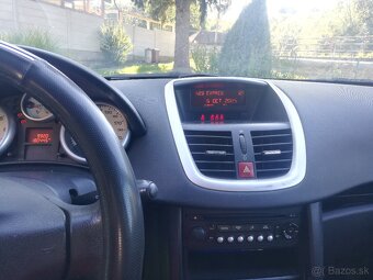 Peugeot - 2
